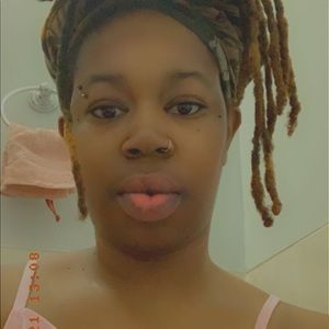 Meet your Posher, Lateisha